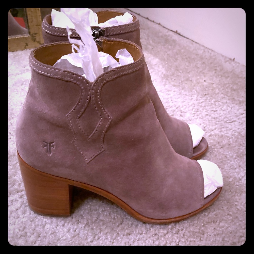 Frye Danica Peep Toe Bootie size 7.5 in dusty rose
